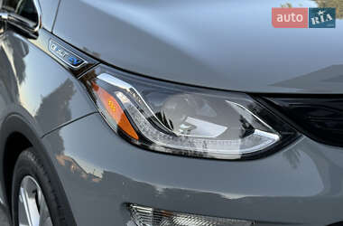 Хэтчбек Chevrolet Bolt EV 2021 в 