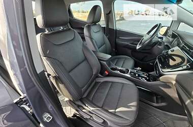 Хэтчбек Chevrolet Bolt EV 2023 в 