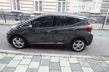 Хэтчбек Chevrolet Bolt EV 2017 в 