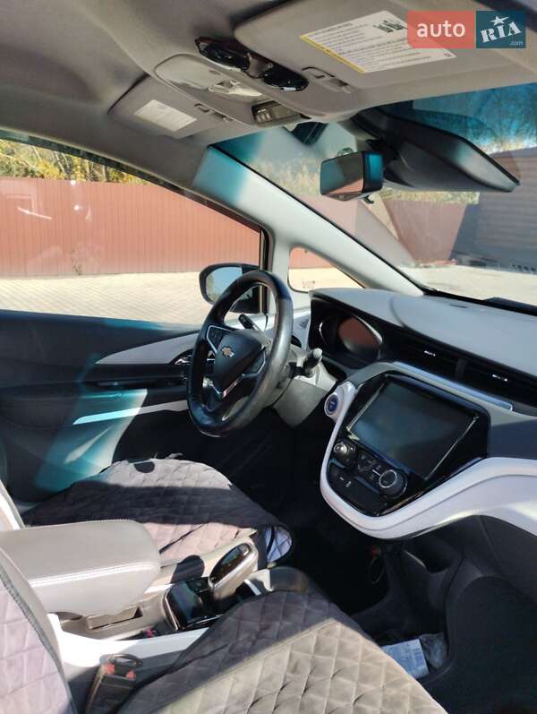 Хетчбек Chevrolet Bolt EV 2018 в Першотравенську