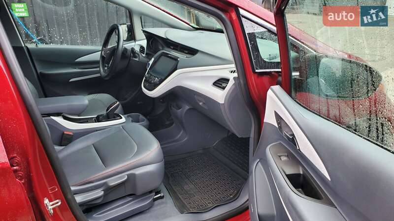 Хэтчбек Chevrolet Bolt EV 2020 в Кропивницком