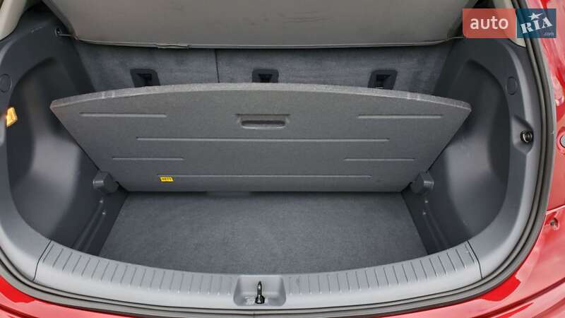 Хэтчбек Chevrolet Bolt EV 2020 в Кропивницком