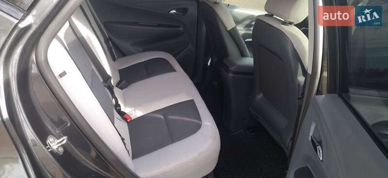 Хэтчбек Chevrolet Bolt EV 2021 в Киеве фото 19 Хэтчбек Chevrolet Bolt EV 2021 в Киеве