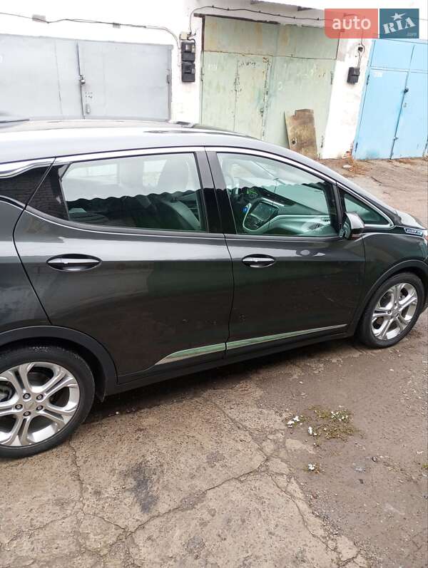 Хэтчбек Chevrolet Bolt EV 2017 в Житомире фото 17 Хэтчбек Chevrolet Bolt EV 2017 в Житомире