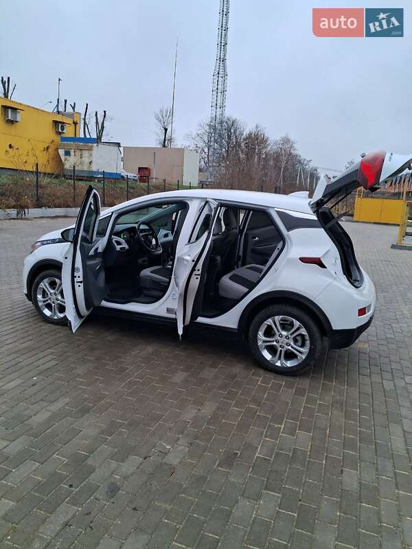 Хэтчбек Chevrolet Bolt EV 2020 в Виннице