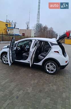 Хэтчбек Chevrolet Bolt EV 2020 в 