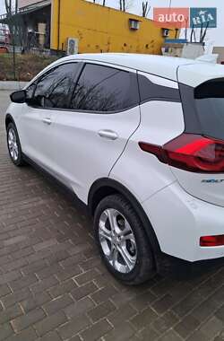 Хэтчбек Chevrolet Bolt EV 2020 в 