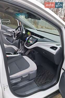 Хэтчбек Chevrolet Bolt EV 2020 в 