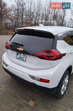 Хэтчбек Chevrolet Bolt EV 2020 в 
