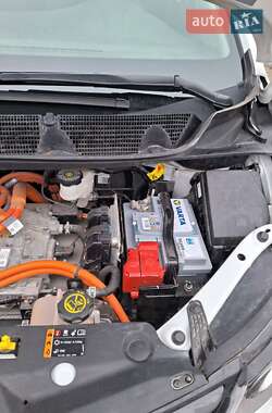 Хэтчбек Chevrolet Bolt EV 2020 в 
