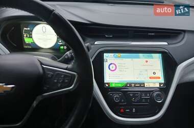 Хэтчбек Chevrolet Bolt EV 2020 в 
