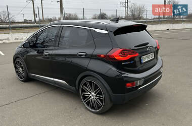 Хэтчбек Chevrolet Bolt EV 2018 в 