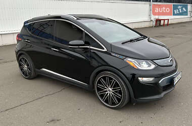 Хэтчбек Chevrolet Bolt EV 2018 в 