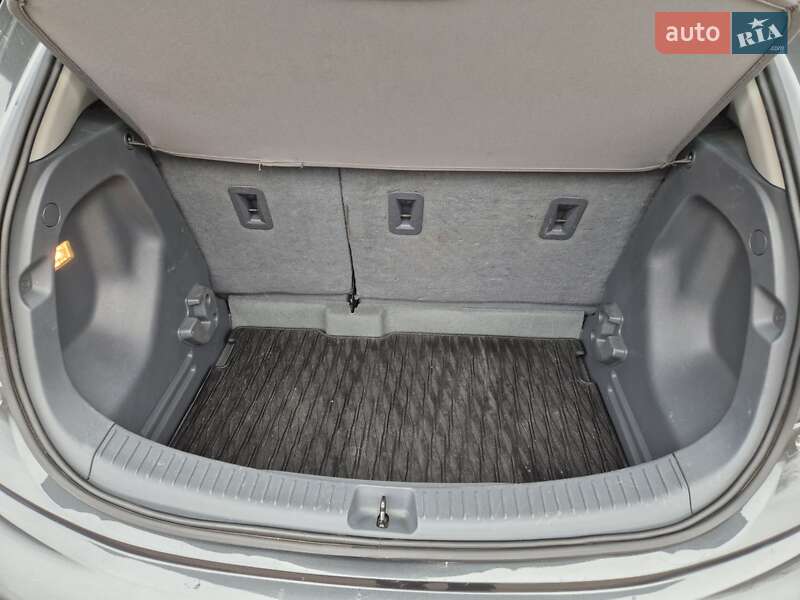 Хетчбек Chevrolet Bolt EV 2017 в Дніпрі