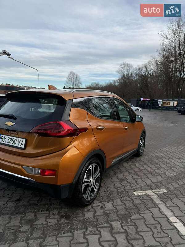 Хэтчбек Chevrolet Bolt EV 2017 в Хмельницком