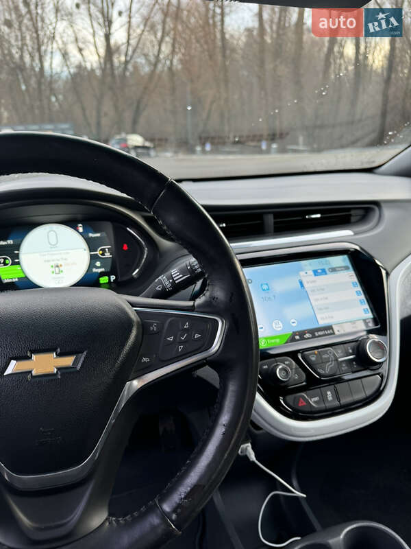 Хэтчбек Chevrolet Bolt EV 2017 в Хмельницком