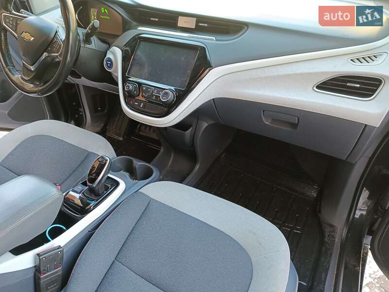 Хэтчбек Chevrolet Bolt EV 2021 в Ивано-Франковске