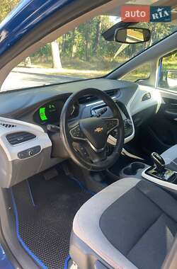 Хэтчбек Chevrolet Bolt EV 2016 в 