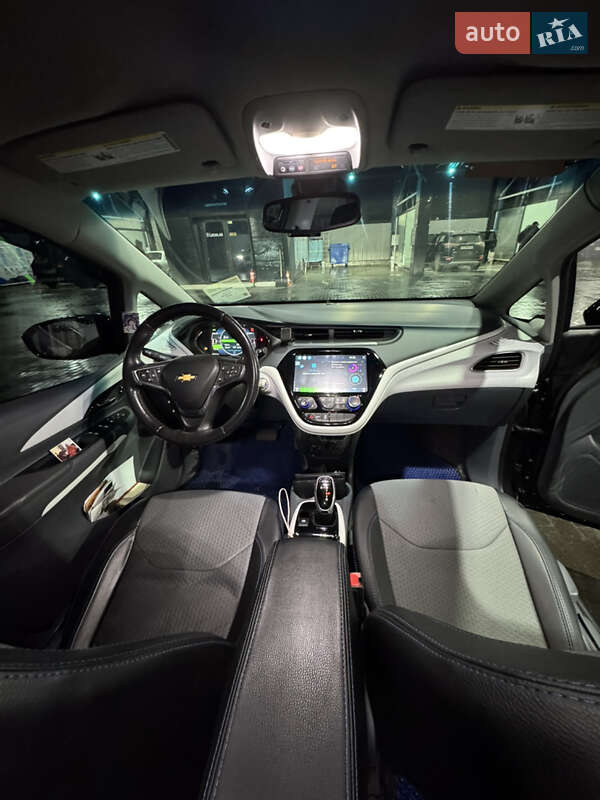 Хэтчбек Chevrolet Bolt EV 2017 в Киеве
