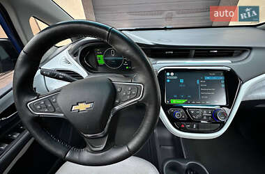 Хэтчбек Chevrolet Bolt EV 2020 в 