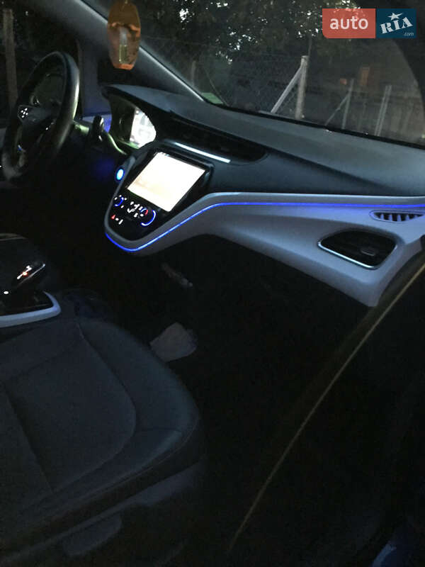 Хетчбек Chevrolet Bolt EV 2017 в Хмельницькому