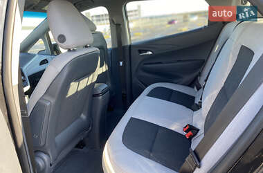 Хэтчбек Chevrolet Bolt EV 2021 в 