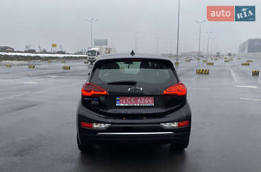 Хэтчбек Chevrolet Bolt EV 2021 в 