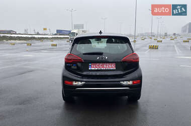 Хэтчбек Chevrolet Bolt EV 2021 в 