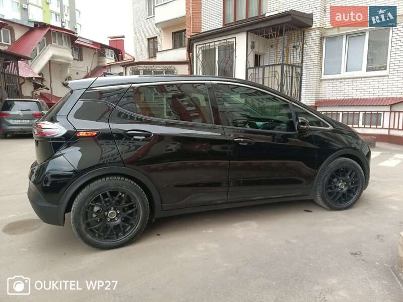 Хэтчбек Chevrolet Bolt EV 2022 в Тернополе фото 7 Хэтчбек Chevrolet Bolt EV 2022 в Тернополе