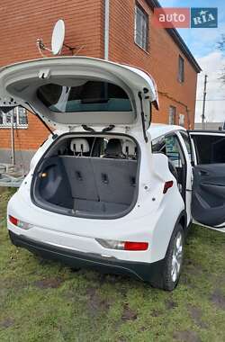 Хэтчбек Chevrolet Bolt EV 2017 в 