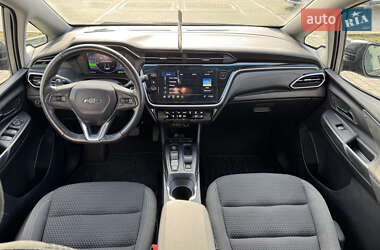 Хэтчбек Chevrolet Bolt EV 2022 в 