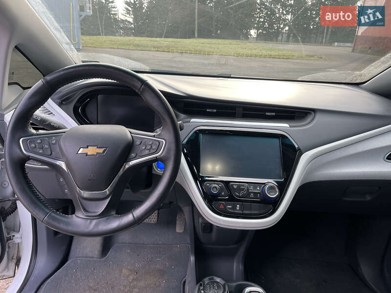Хетчбек Chevrolet Bolt EV 2017 в Бурштині
