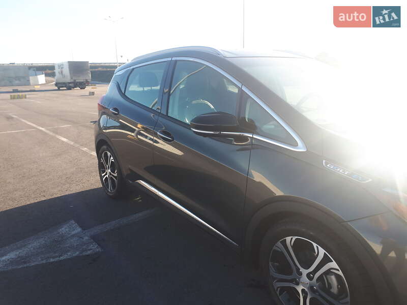 Хэтчбек Chevrolet Bolt EV 2021 в Львове