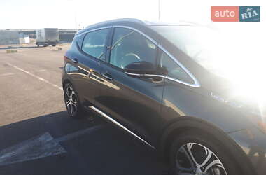 Хэтчбек Chevrolet Bolt EV 2021 в 