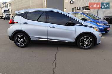 Хэтчбек Chevrolet Bolt EV 2018 в 