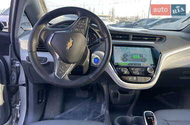 Хэтчбек Chevrolet Bolt EV 2017 в 