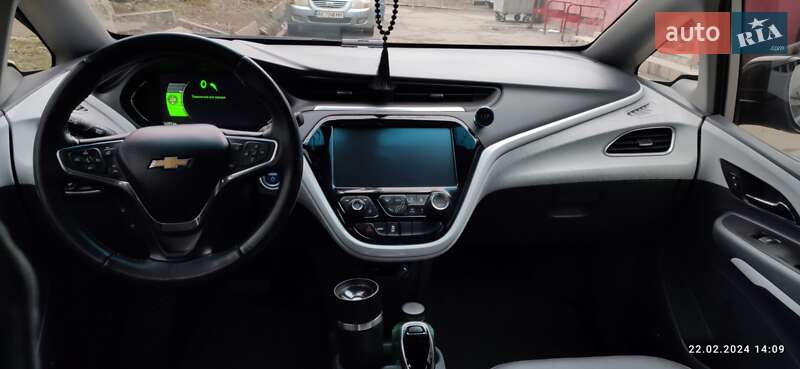 Хэтчбек Chevrolet Bolt EV 2020 в Днепре фото 25 Хэтчбек Chevrolet Bolt EV 2020 в Днепре