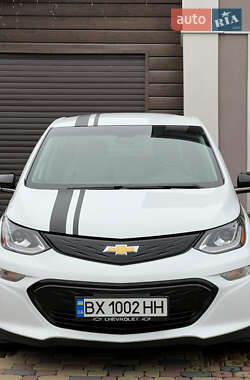 Хэтчбек Chevrolet Bolt EV 2020 в 