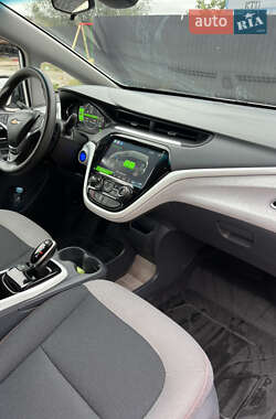 Хэтчбек Chevrolet Bolt EV 2020 в 