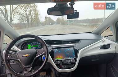 Хэтчбек Chevrolet Bolt EV 2018 в 