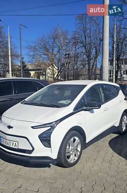 Хэтчбек Chevrolet Bolt EV 2023 в 