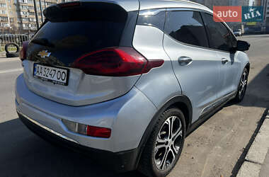 Хетчбек Chevrolet Bolt EV 2017 в 