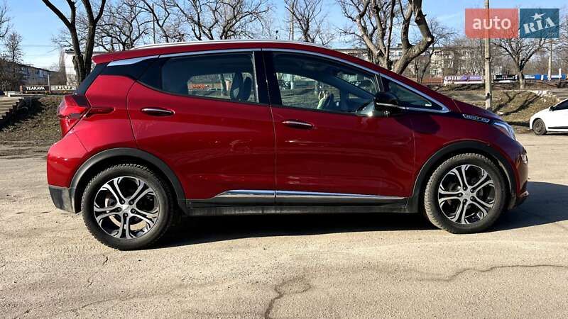 Хэтчбек Chevrolet Bolt EV 2020 в Кропивницком