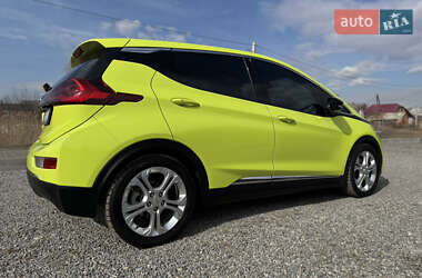 Хэтчбек Chevrolet Bolt EV 2019 в 