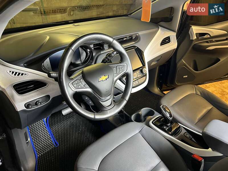 Хэтчбек Chevrolet Bolt EV 2017 в Ивано-Франковске