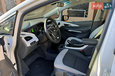 Хэтчбек Chevrolet Bolt EV 2017 в 