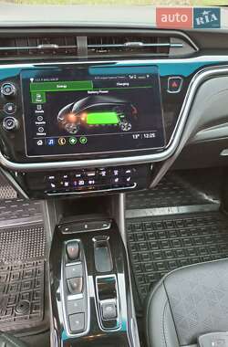 Хэтчбек Chevrolet Bolt EV 2023 в 