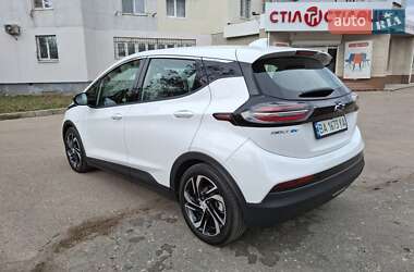 Хэтчбек Chevrolet Bolt EV 2023 в 