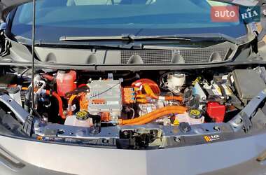 Хэтчбек Chevrolet Bolt EV 2023 в 