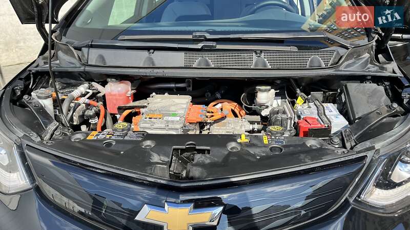Хетчбек Chevrolet Bolt EV 2018 в Вишневому